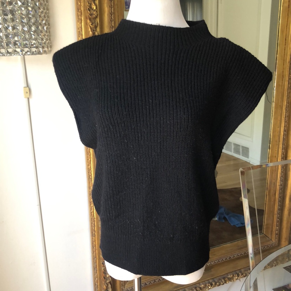 Babaton 100% wool Black Ribbed Sleeveless Knit Top size M
